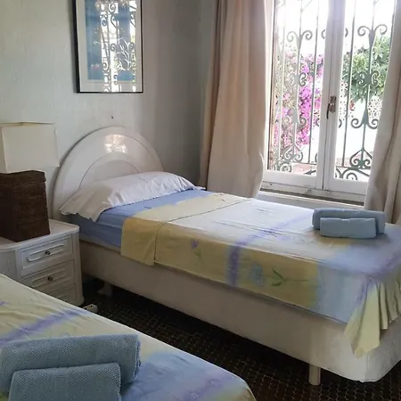 Villa Front Line Beach Marbella